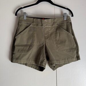 Spanx Green Twill Shorts Women’s Size Medium